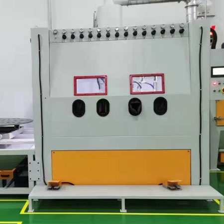 朝阳高效生产,从箱体手动喷砂机开始,提升零部件质量